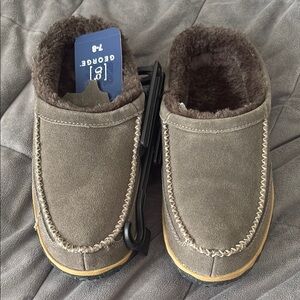 NWT! George Cozy Brown Slippers with Faux Fur Lining